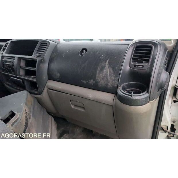 2008 Renault Maxity-45983322