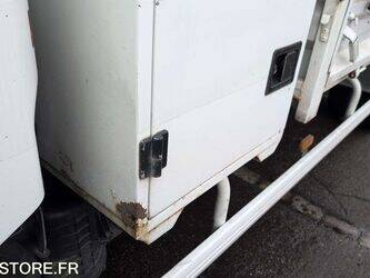 2008-renault-maxity-1431829-45983334