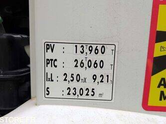 2012-mercedes-benz-2633-1431834-45983380