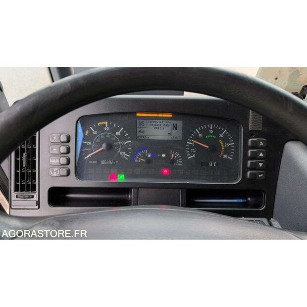 2012 مرسيدس بنز 2633-45983389