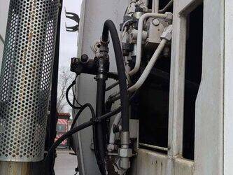 2012-mercedes-benz-2633-1431834-45983393