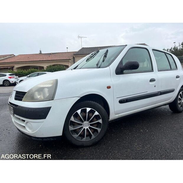 2004 Renault Clio-45983436