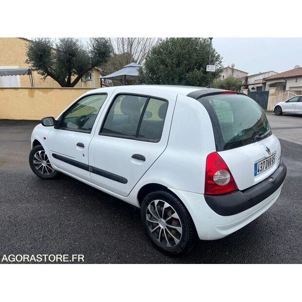 2004 Renault Clio-45983437