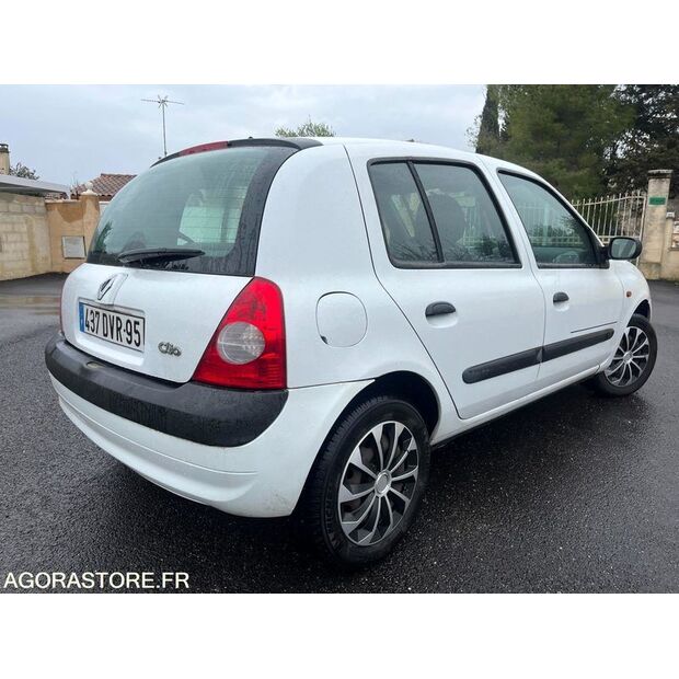 2004 Renault Clio-45983438