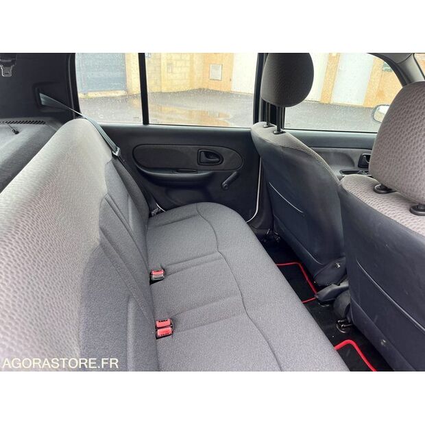 2004 Renault Clio-45983440