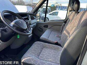 2009-renault-master-1431843-45983449