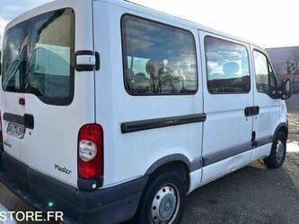 2009-renault-master-1431843-45983454