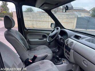 2005-renault-kangoo-1431846-45983478