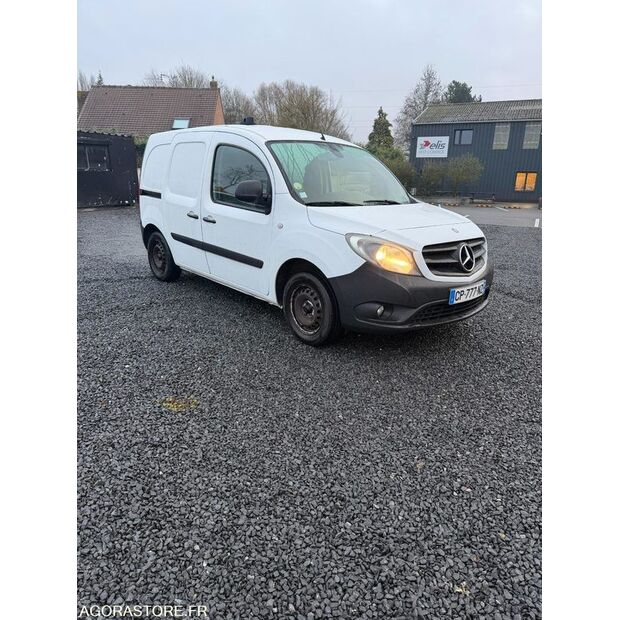 2013 Mercedes-Benz CITAN-45983480