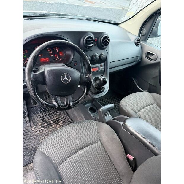 2013 Mercedes-Benz CITAN-45983485