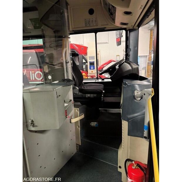 2011 HeuliezBus GX327-45983491