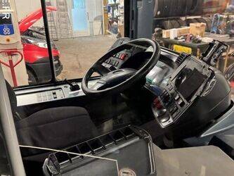 2011-heuliezbus-gx327-1431848-45983494