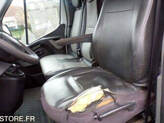 2011-renault-master-1431854-45983587