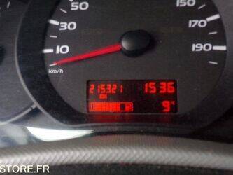 2011-renault-master-1431854-45983589