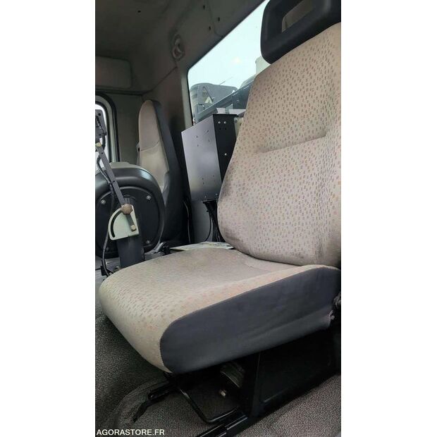 2013 رينو Midlum-45983625