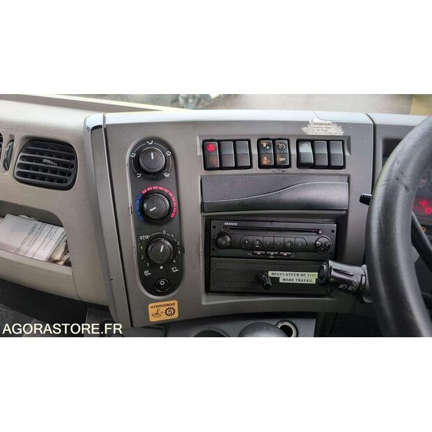 2013 رينو Midlum-45983629