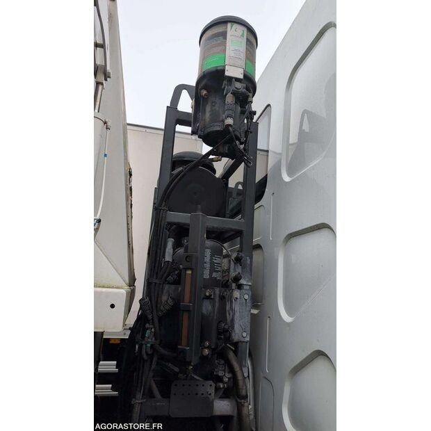 2013 رينو Midlum-45983636