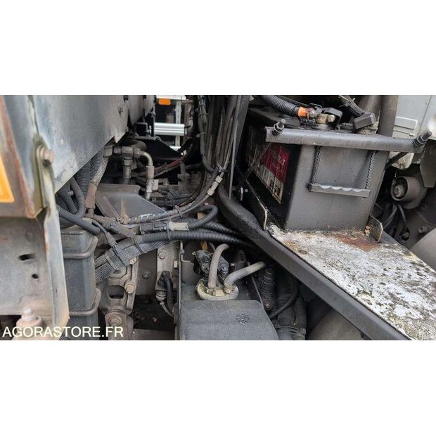 2013 رينو Midlum-45983637