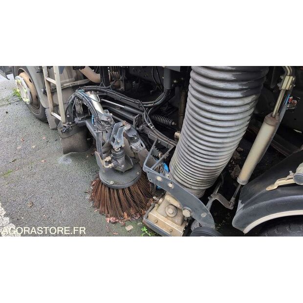 2013 رينو Midlum-45983639