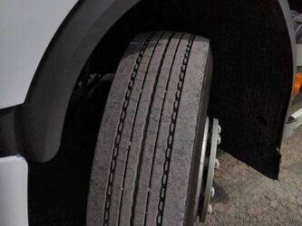 2013-renault-premium-1431860-45983682