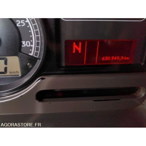 2013 Renault PREMIUM-45983686