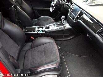 2019-porsche-macan-1431862-45983711