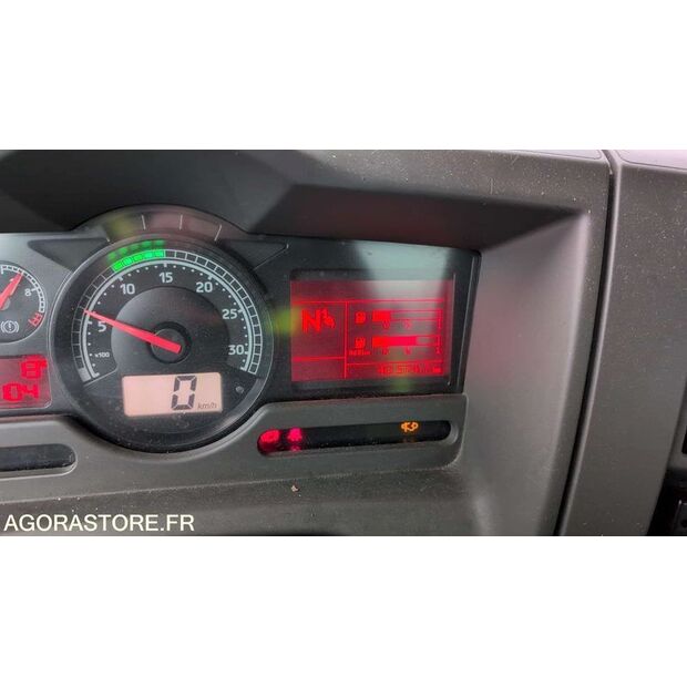 2011 Renault PREMIUM-45983719