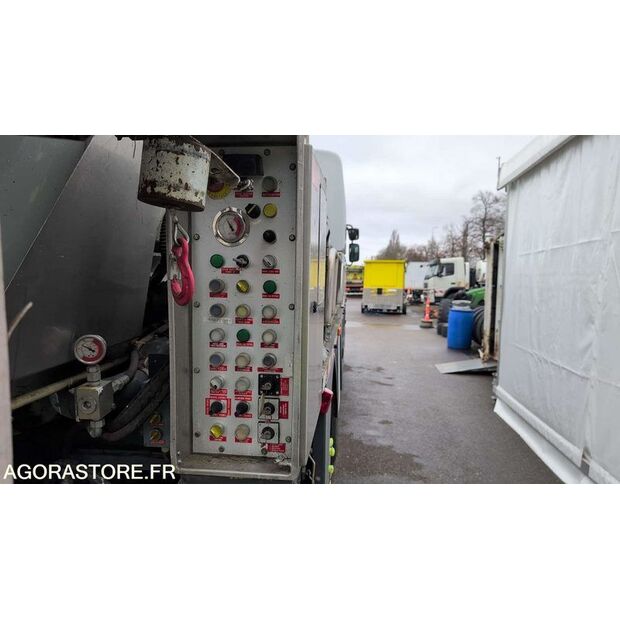 2011 Renault PREMIUM-45983727