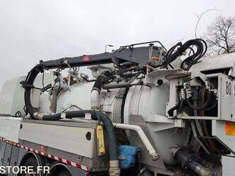 2011-renault-premium-1431863-45983733