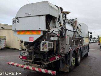 2011-renault-premium-1431863-45983736