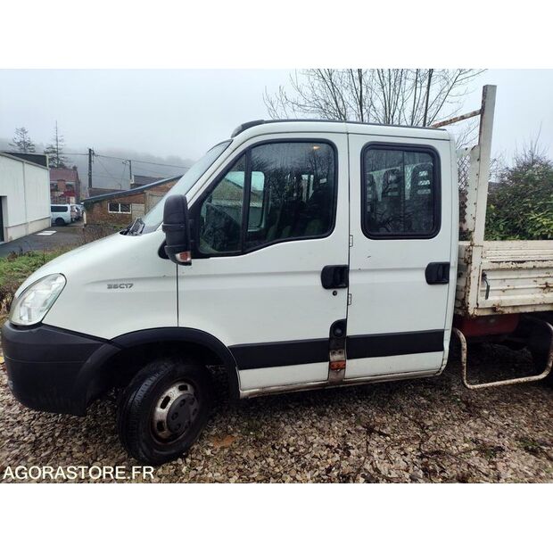 2011 ايفكو 35C17-45983821