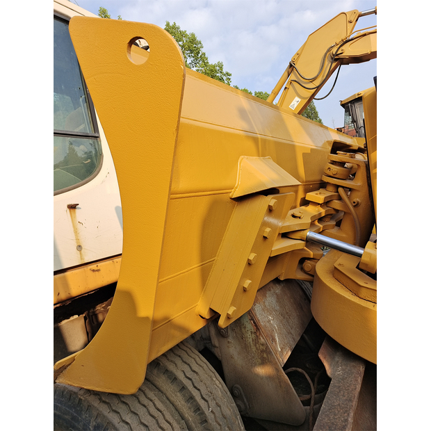 2025 Caterpillar D5M-45984105