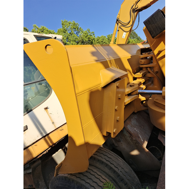 2025 Caterpillar D5M-45984113