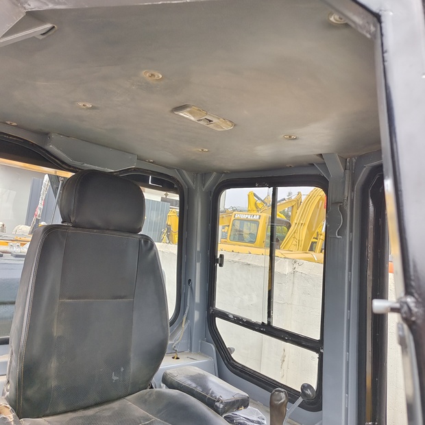 2025 Caterpillar D5K-45984130