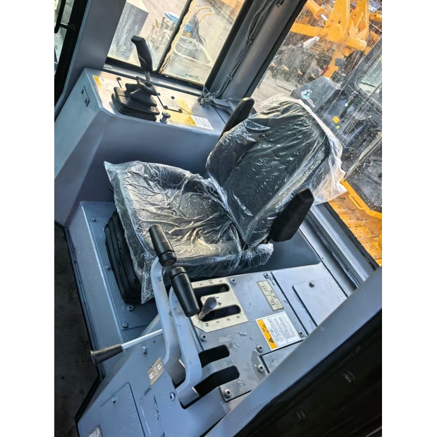 2025 Caterpillar D6G-45984151