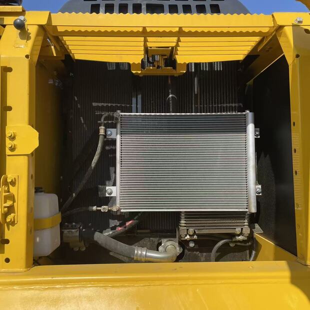 2024 Komatsu PC240-45984230