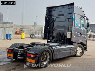 2014-renault-t520-1431935-45985209
