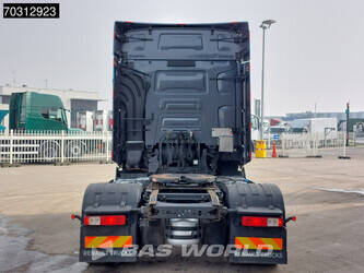 2014-renault-t520-1431935-45985210