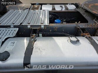 2014-renault-t520-1431935-45985216