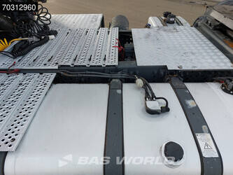 2016-mercedes-benz-actros-1943-1431939-45985356