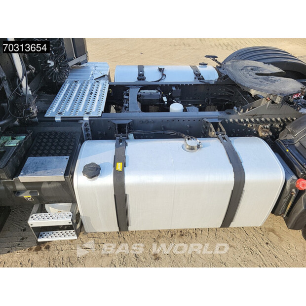 2021 فولفو FH 460-45985392