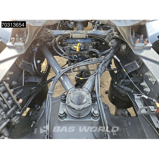 2021 فولفو FH 460-45985396