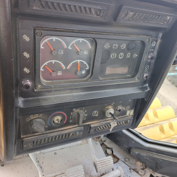 2025 Caterpillar D6R-45985574