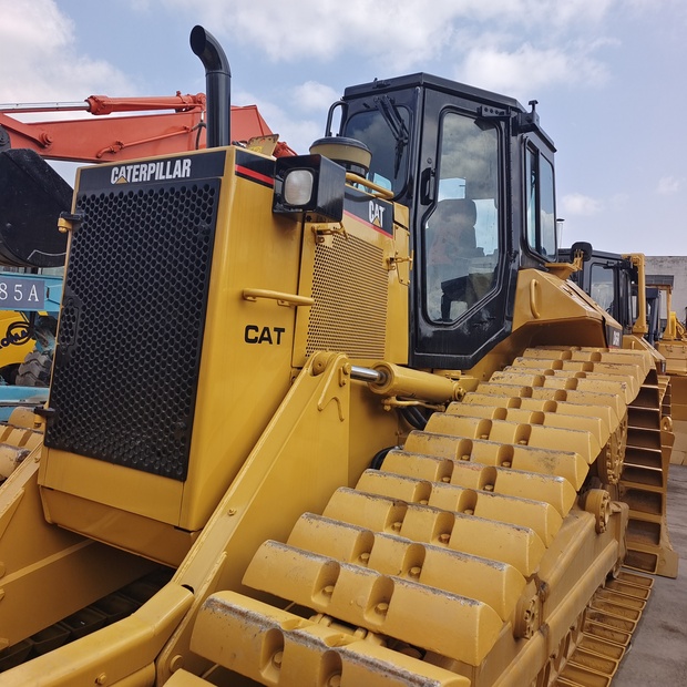 2025 Caterpillar D6R-45985576