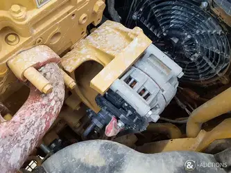 2021-caterpillar-320-1396070-45985780