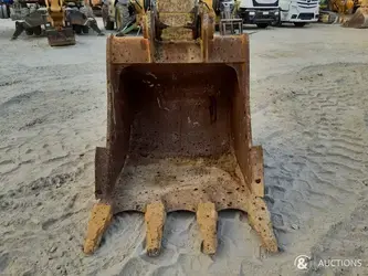 2021-caterpillar-320-1396070-45985803