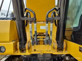 2021-caterpillar-320-1396071-45985899