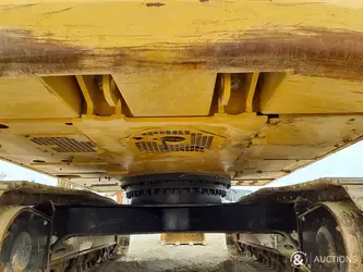 2021-caterpillar-320-1396071-45985930