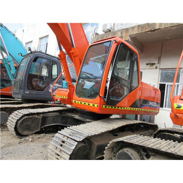 2025 دووسان DH225LC-9-45986343