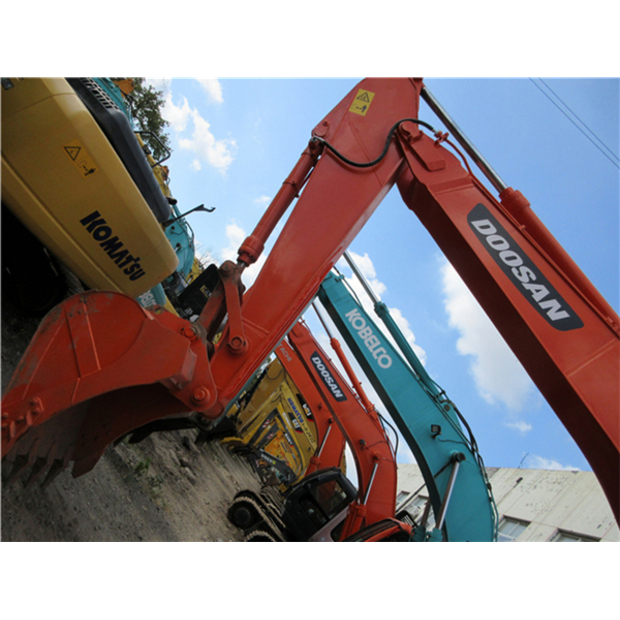 2025 دووسان DH225LC-9-45986344